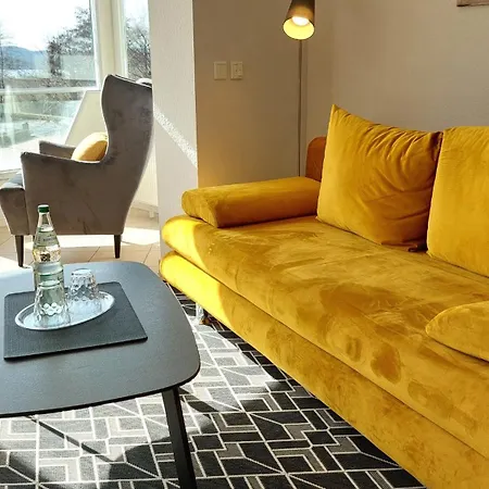 Schwan By Rujana Apartment